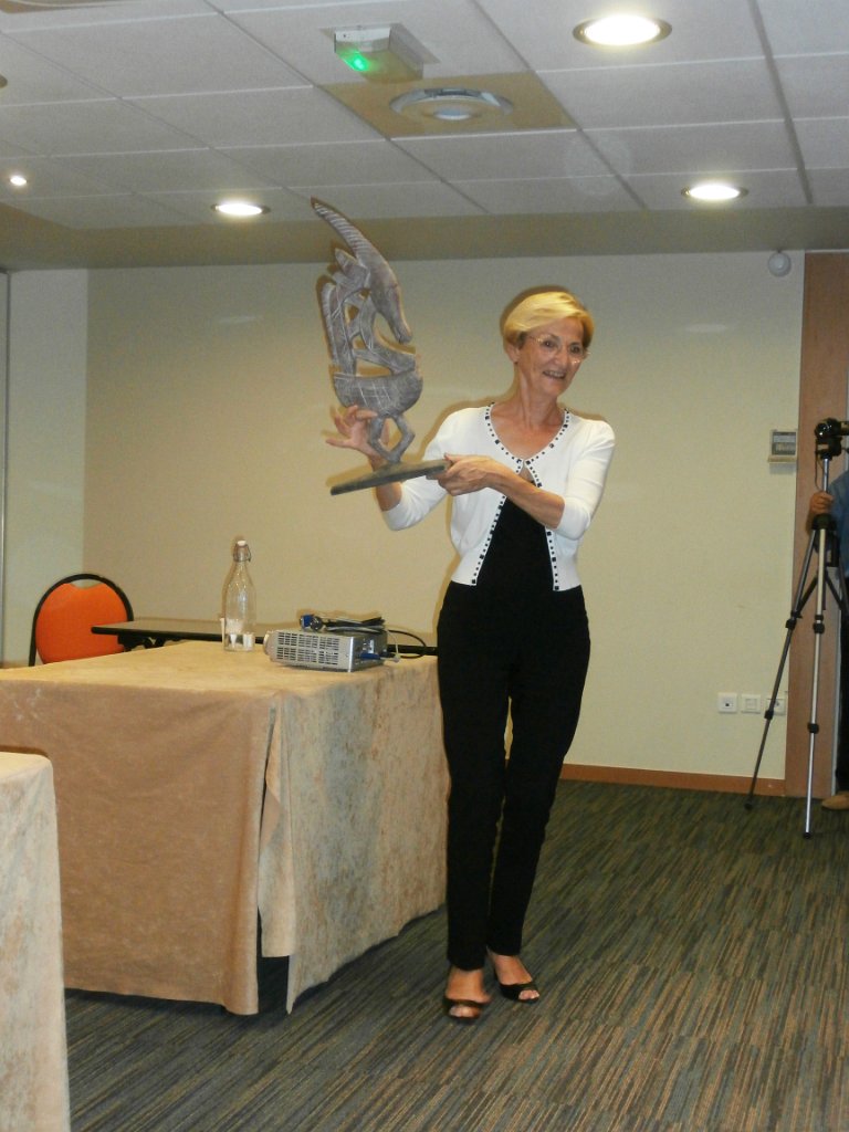 06.JPG - Le trophée de la réunion